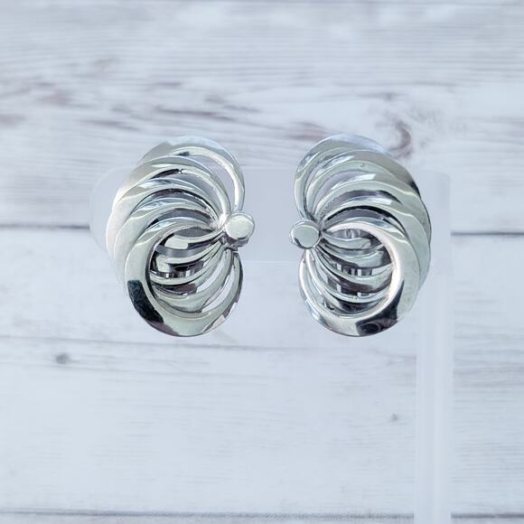Vintage Clip On Earrings 1.25" Very Large Statement Silver Tone Stylish Artsy - Picture 1 of 6